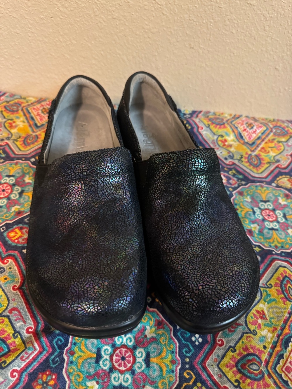 Alegria Women's Black Iridescent Slip-On Clogs